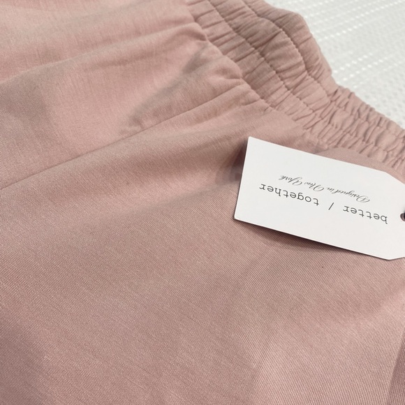 Pink Lounge Set - Picture 3 of 6